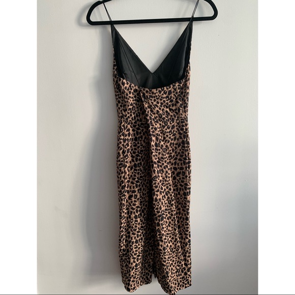 TOPSHOP Midi Leopard Print Dress - Picture 6 of 9